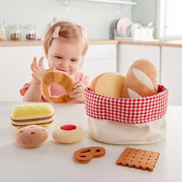 Hape Toddler Bread Basket imaginative play quality wooden toys The Toy Wagon