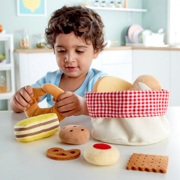 Hape Toddler Bread Basket imaginative play quality wooden toys The Toy Wagon