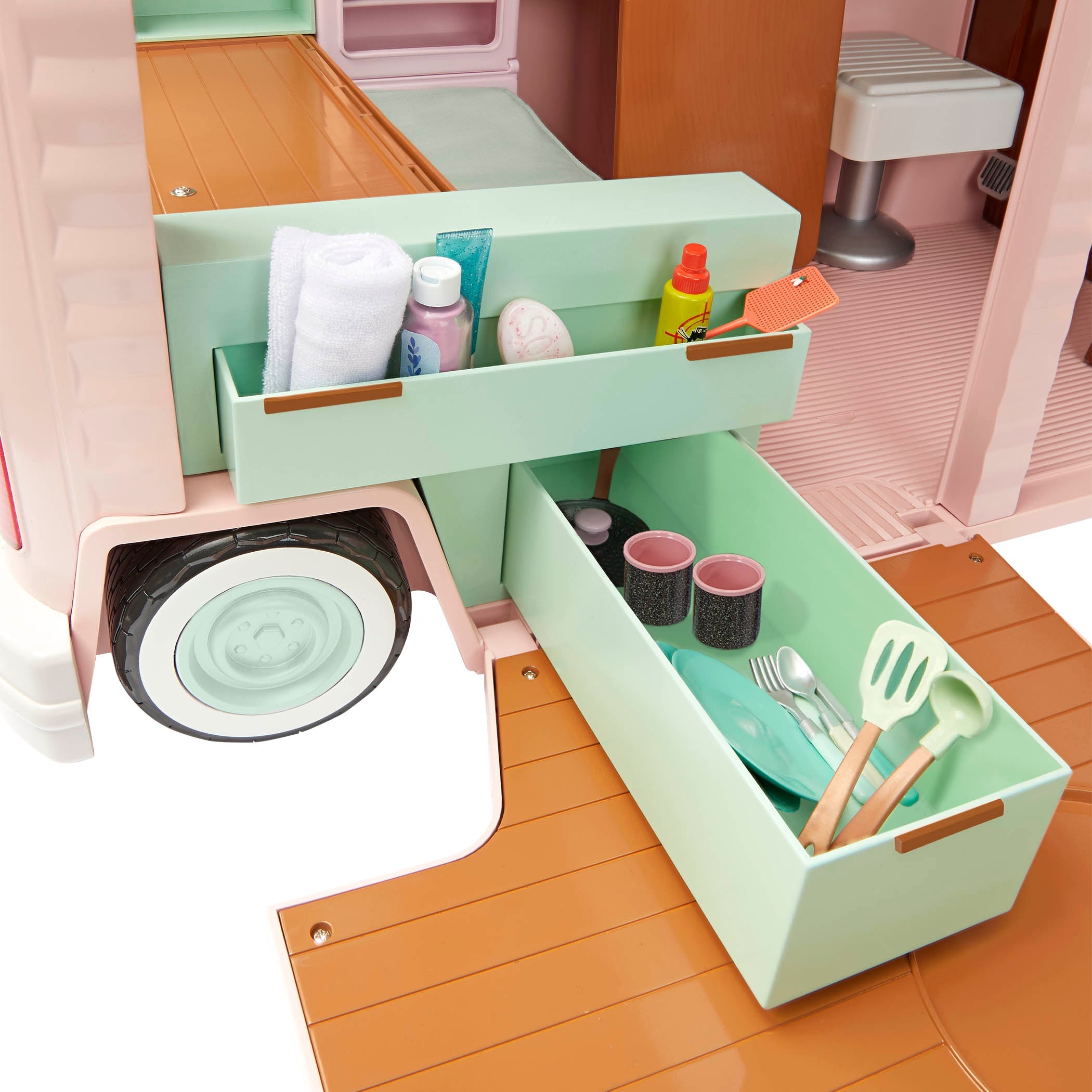 Our Generation Accessory RV Camper Set